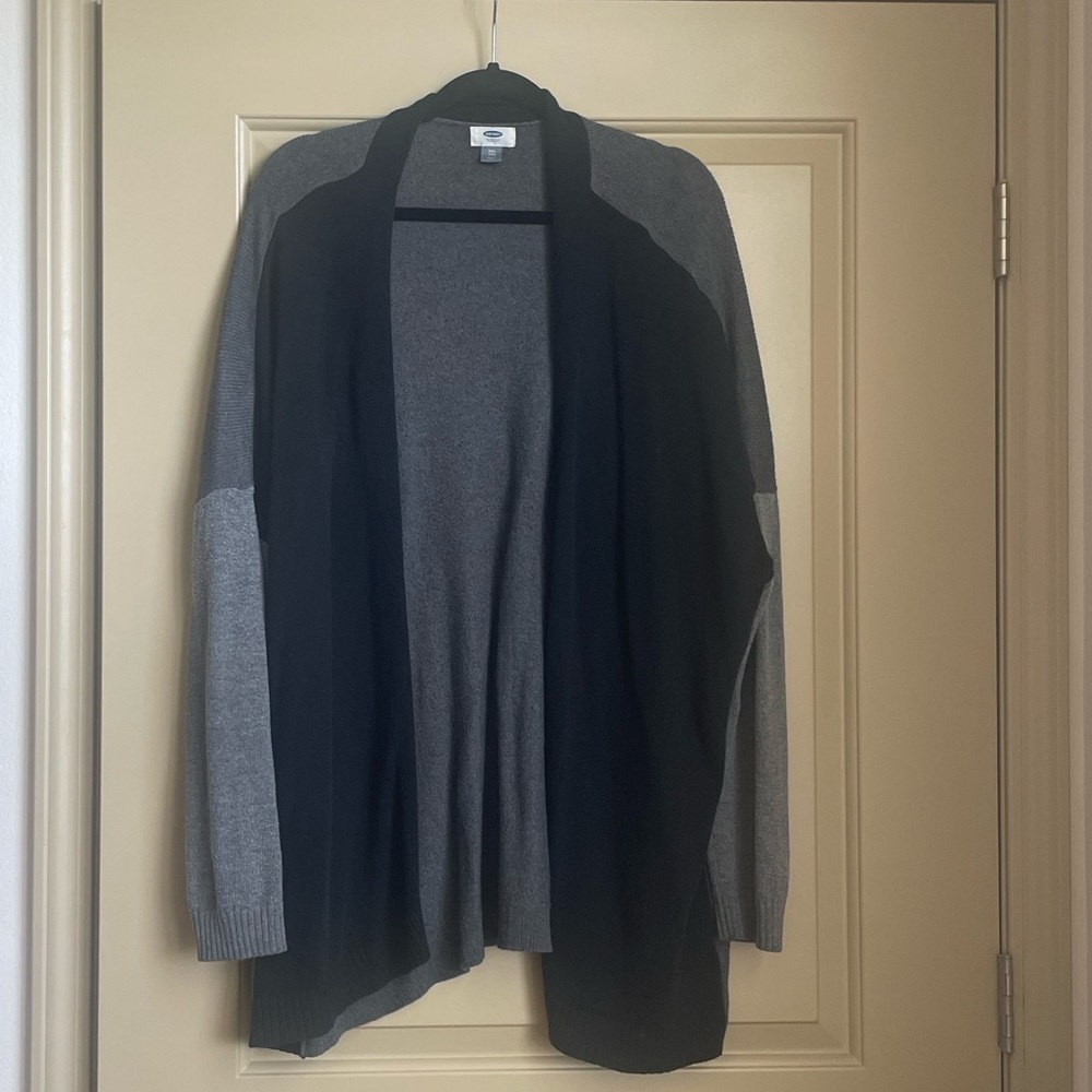 Two-Toned Black/Gray Cardigan